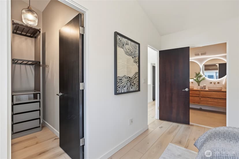 Property photo for 6534 42nd Avenue SW #B, Seattle photo 23