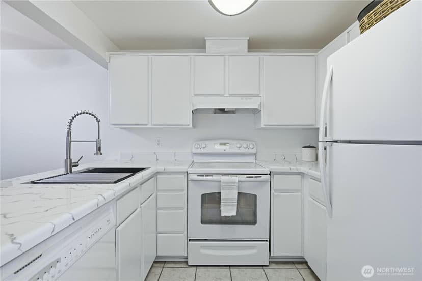 Property photo for 17521 118th Avenue SE #A10, Renton photo 14