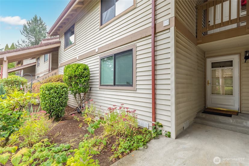Property photo for 17521 118th Avenue SE #A10, Renton photo 3