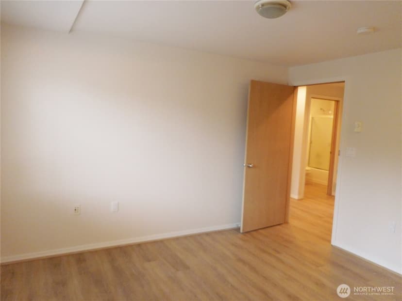 Property photo for 214 W McGraw Street #201, Seattle photo 15