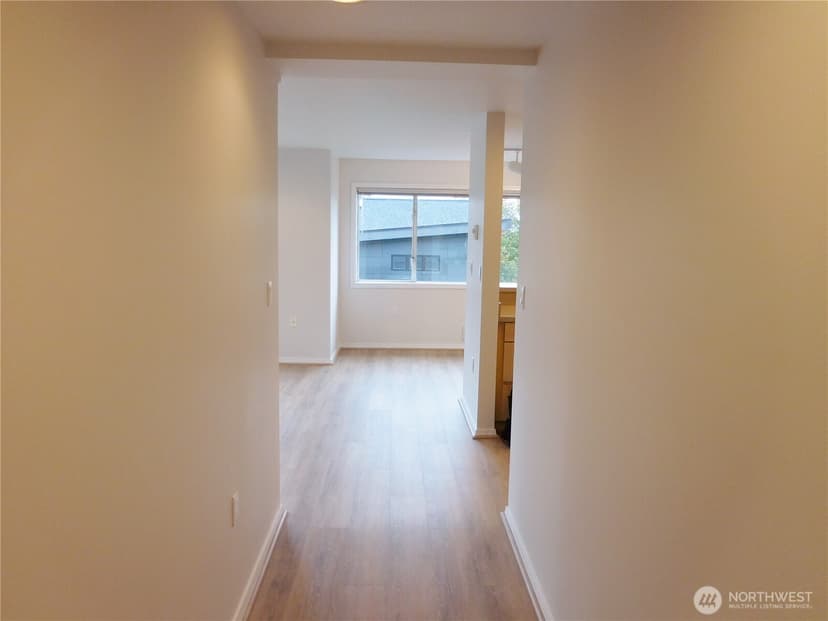 Property photo for 214 W McGraw Street #201, Seattle photo 10