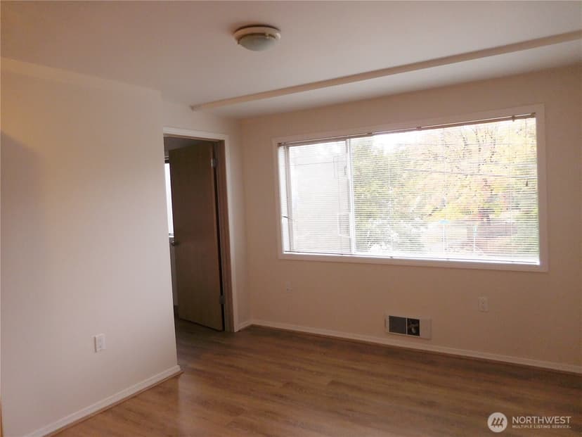 Property photo for 214 W McGraw Street #201, Seattle photo 13