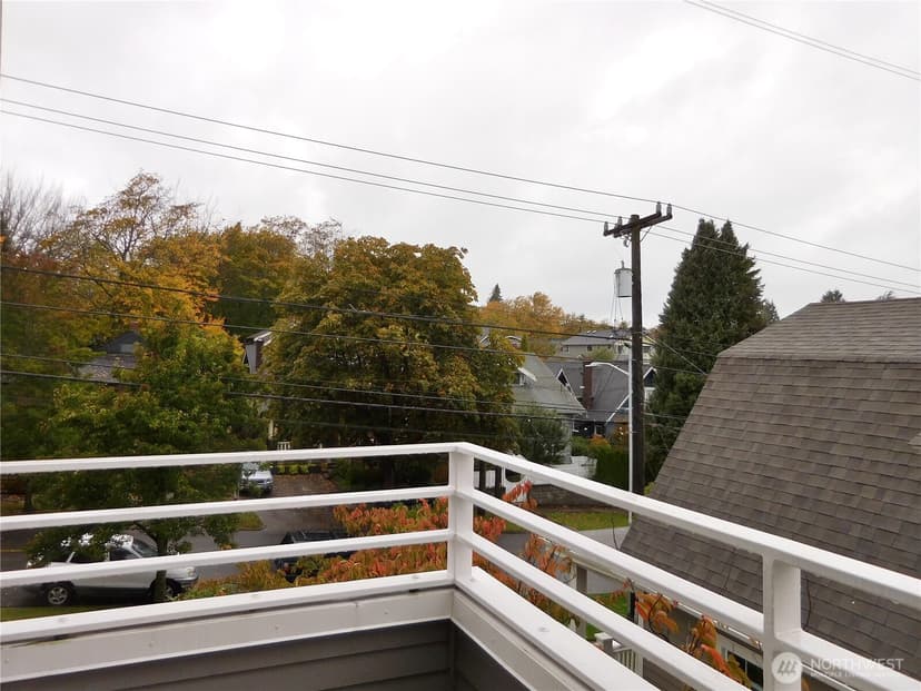 Property photo for 214 W McGraw Street #201, Seattle photo 9