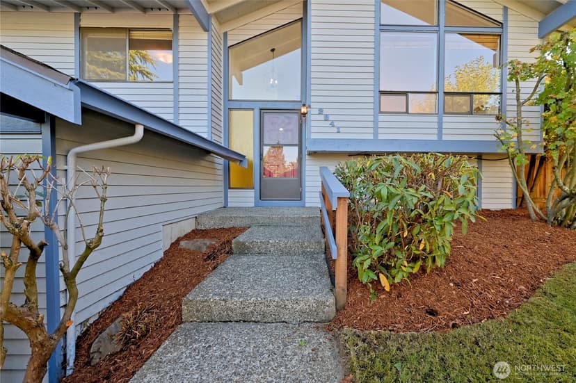 Property photo for 2841 SW 342nd Street, Federal Way photo 4