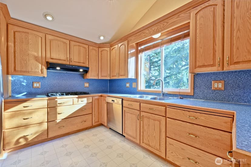 Property photo for 2841 SW 342nd Street, Federal Way photo 9