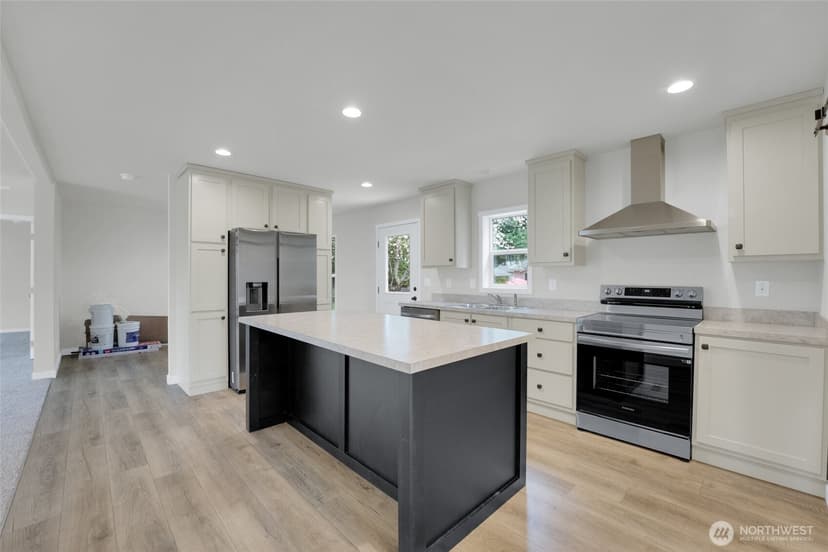 Property photo for 11519 199th Avenue E, Bonney Lake photo 5