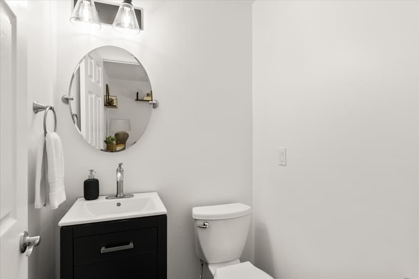 Property photo for 18328 73rd Avenue W, Edmonds photo 23