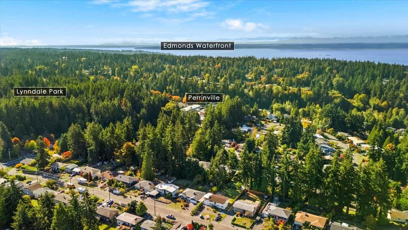 Property photo for 18328 73rd Avenue W, Edmonds photo 37