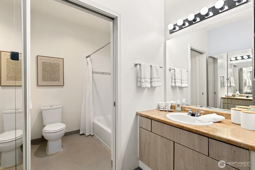 Property photo for 2414 1st Avenue ##309, Seattle photo 18