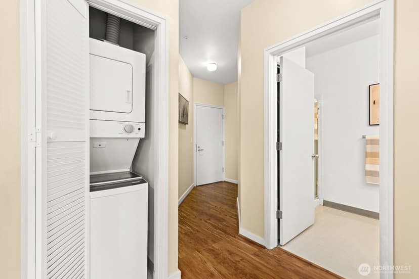 Property photo for 2414 1st Avenue ##309, Seattle photo 22