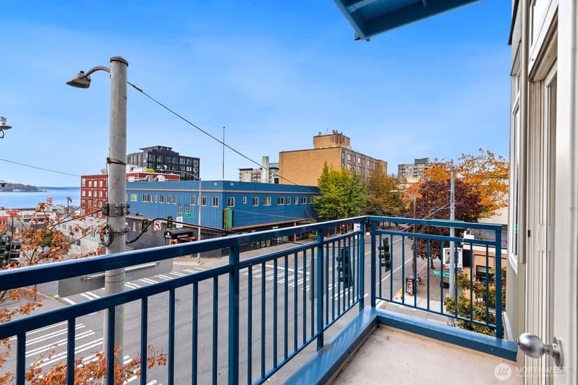 Property photo for 2414 1st Avenue ##309, Seattle photo 12
