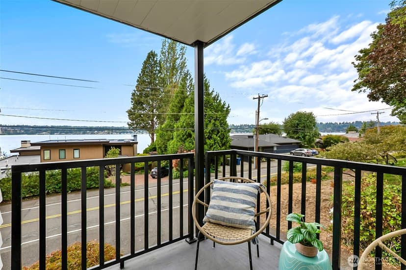 Property photo for 6205 NE 125th Street, Kirkland photo 10