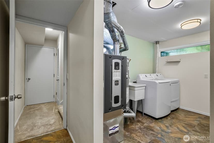 Property photo for 6205 NE 125th Street, Kirkland photo 33