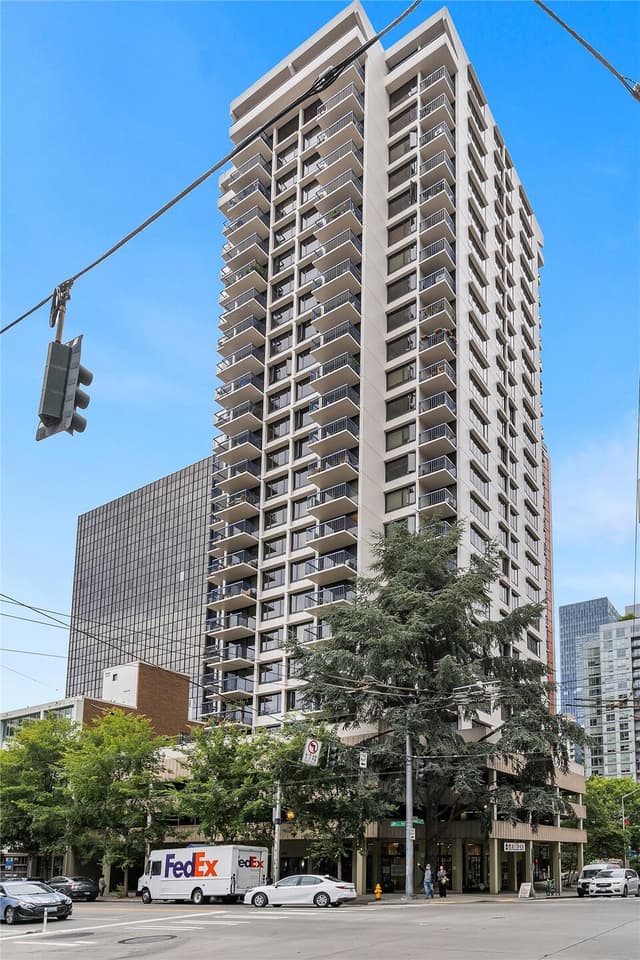 Property photo for 2100 Third Avenue #503, Seattle photo 2