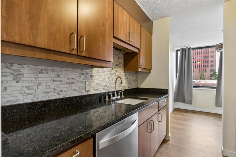 Property photo for 2100 Third Avenue #503, Seattle photo 10