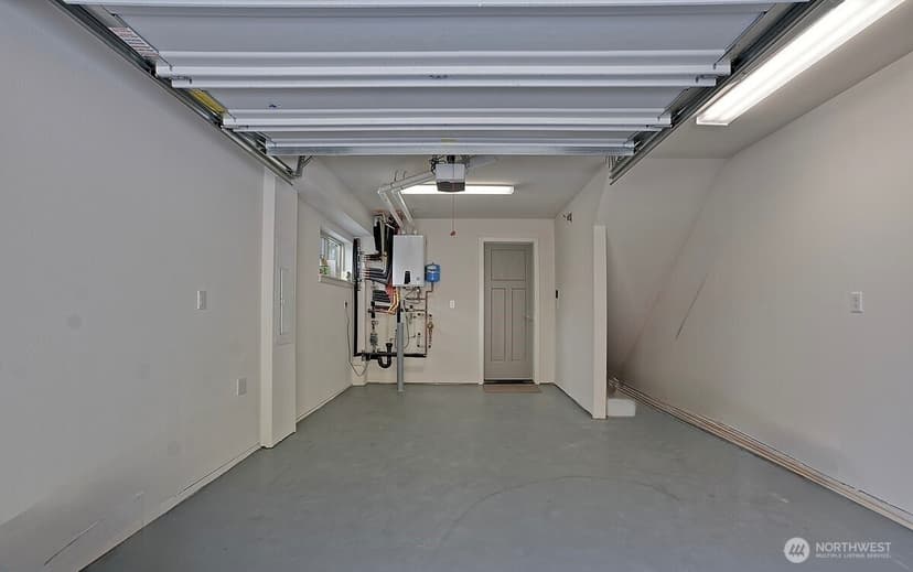 Property photo for 3817 Gilman Avenue W, Seattle photo 23