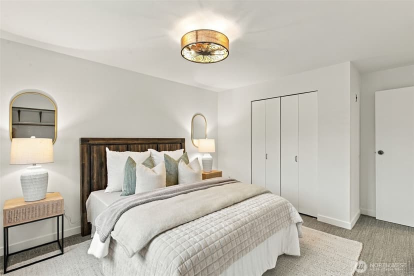 Property photo for 5225 50th Avenue NE #204, Seattle photo 18