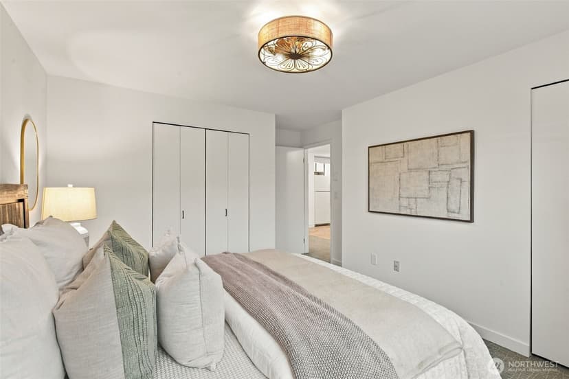 Property photo for 5225 50th Avenue NE #204, Seattle photo 19
