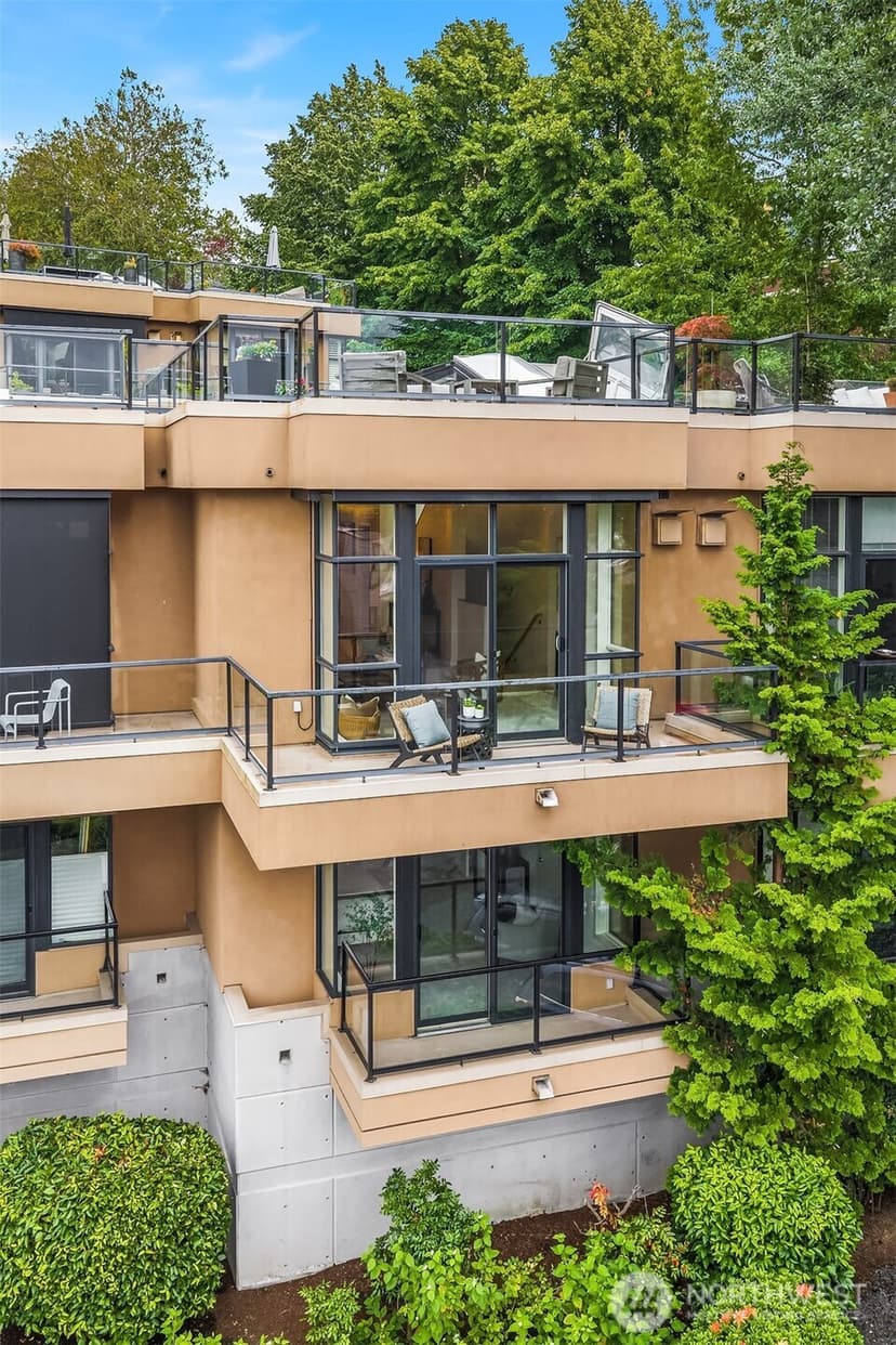 Property photo for 80 E Roanoke Street #2, Seattle photo 36
