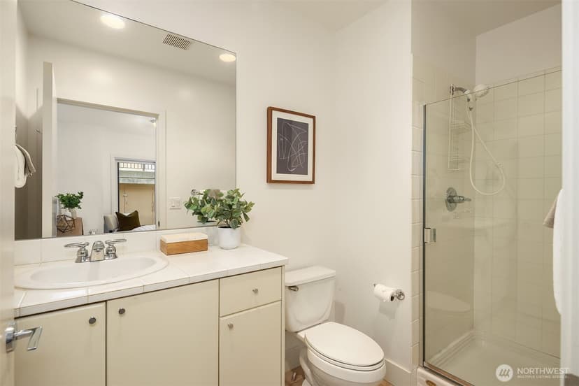 Property photo for 80 E Roanoke Street #2, Seattle photo 26