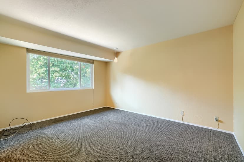 Property photo for 1723 NE 179th St #2, Shoreline photo 9