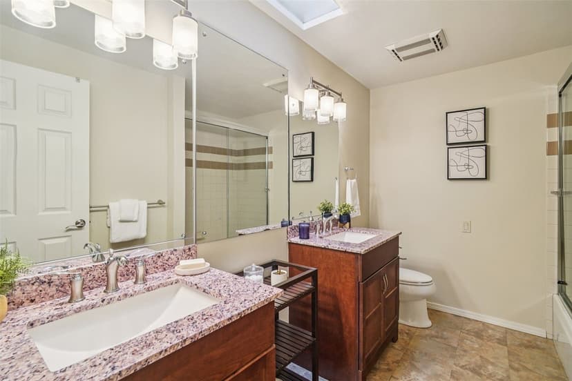 Property photo for 14469 NE 12th Place, Bellevue photo 20