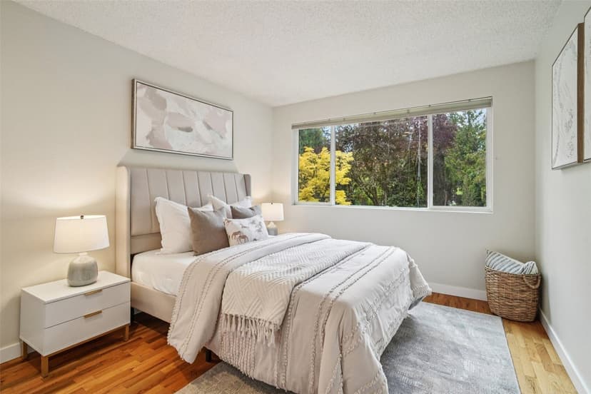 Property photo for 14469 NE 12th Place, Bellevue photo 17