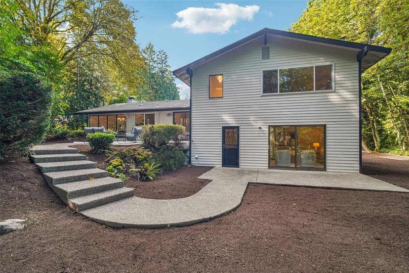 Property photo for 14469 NE 12th Place, Bellevue photo 30