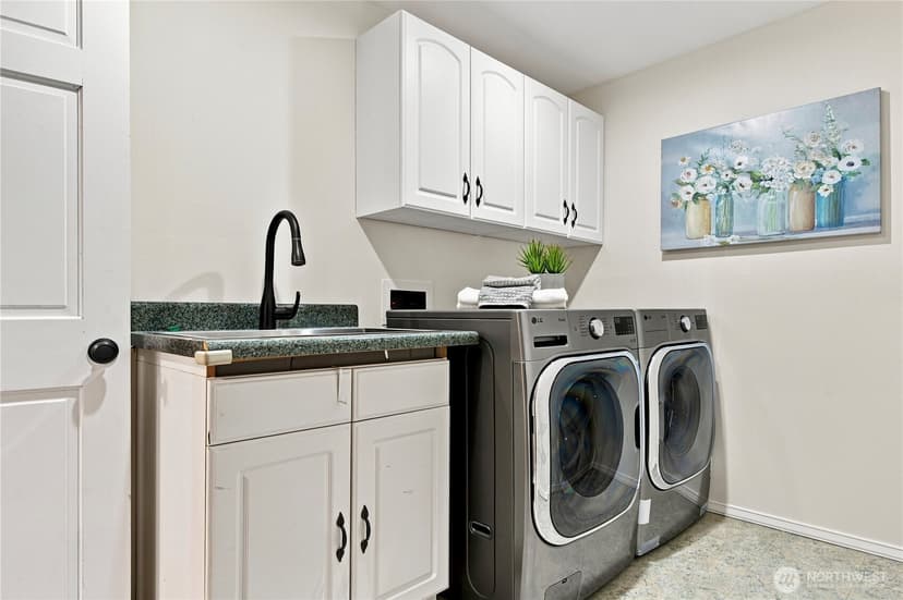 Property photo for 24528 SE 43rd Place, Issaquah photo 34