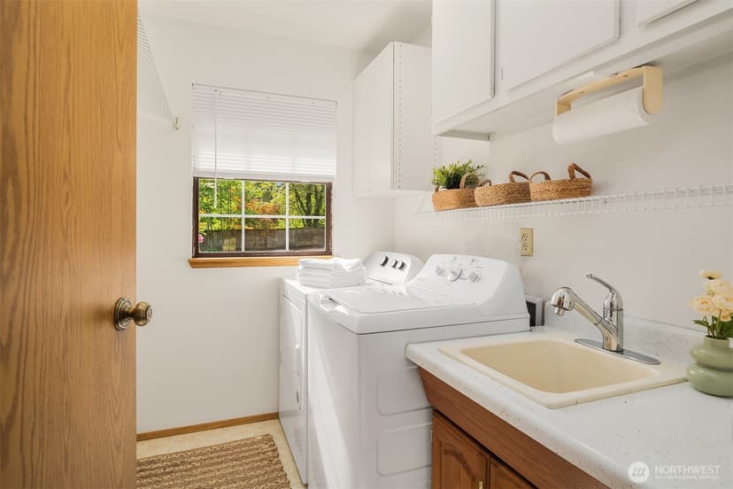 Property photo for 131 137th Street SW, Everett photo 19