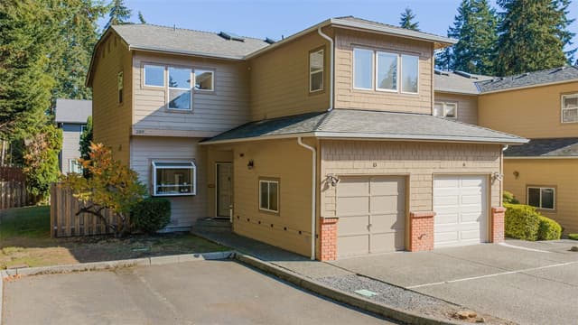 Property photo for 20901 Cypress Way #13, Lynnwood