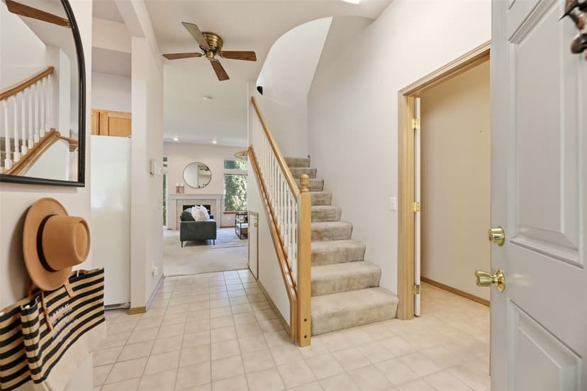 Property photo for 20901 Cypress Way #13, Lynnwood photo 6