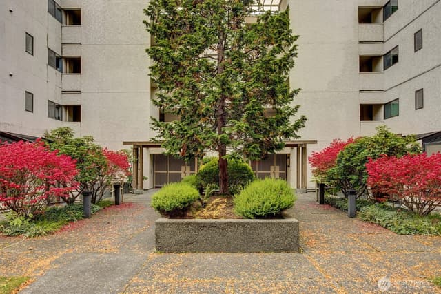 Property photo for 5025 California Avenue SW #406, Seattle