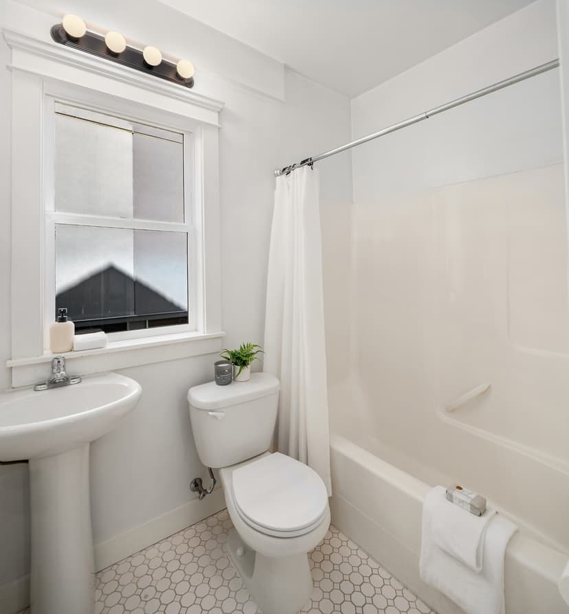 Property photo for 1132 NW 56th Street, Seattle photo 13