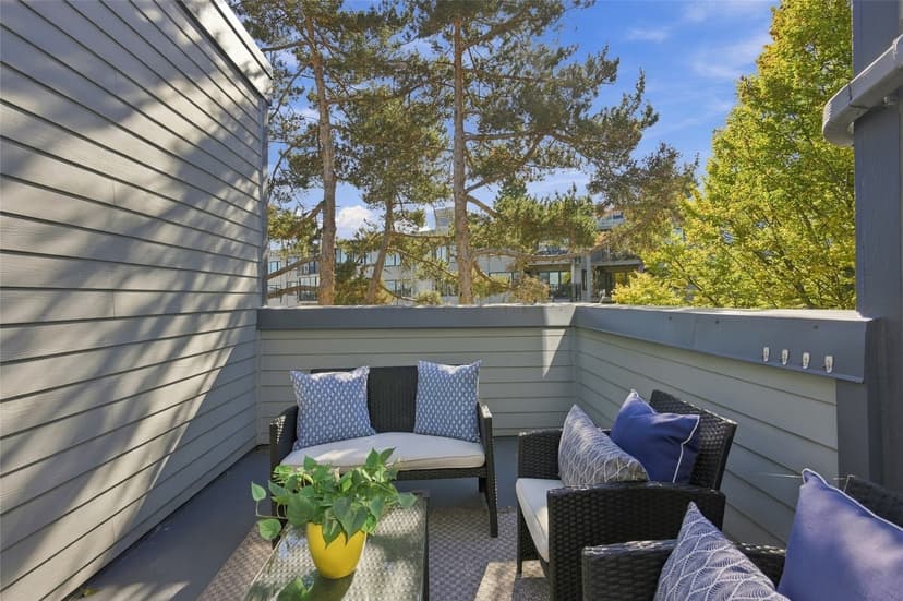 Property photo for 2500 W Manor Place #318, Seattle photo 13