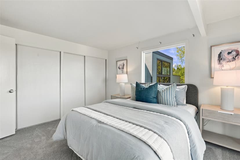 Property photo for 2500 W Manor Place #318, Seattle photo 16