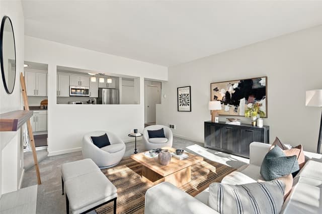 Property photo for 2500 W Manor Place #318, Seattle photo 5