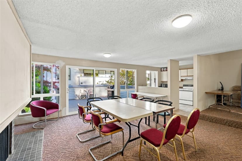 Property photo for 2500 W Manor Place #318, Seattle photo 31