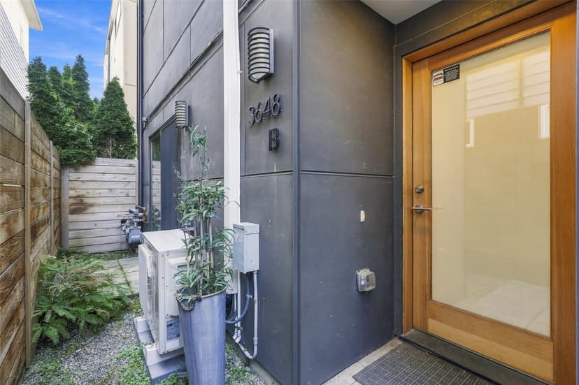 Property photo for 3648 36th Avenue S #B, Seattle photo 7