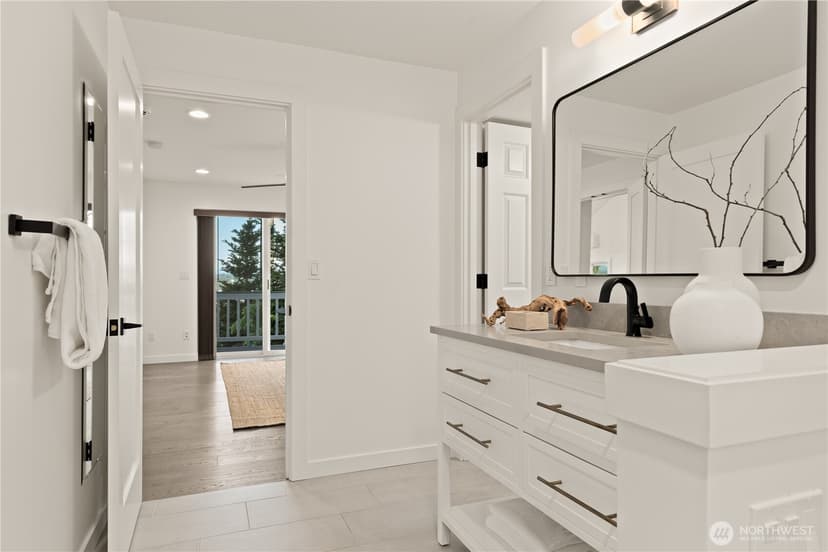 Property photo for 7712 89th Place SE, Mercer Island photo 24