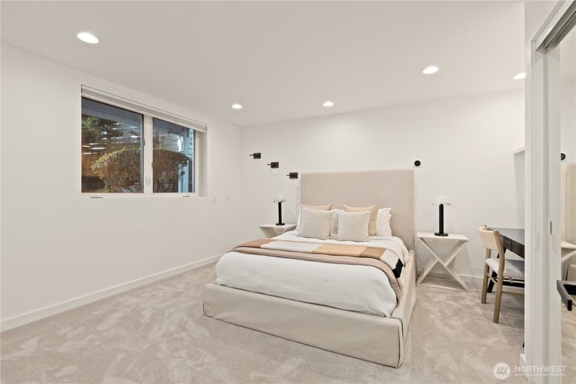 Property photo for 7712 89th Place SE, Mercer Island photo 34