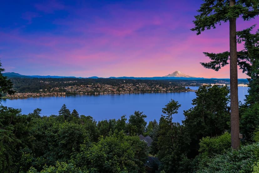 Property photo for 7712 89th Place SE, Mercer Island photo 18