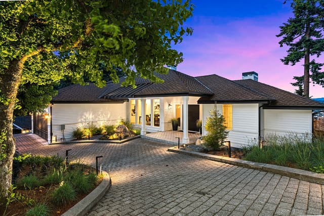 Property photo for 7712 89th Place SE, Mercer Island