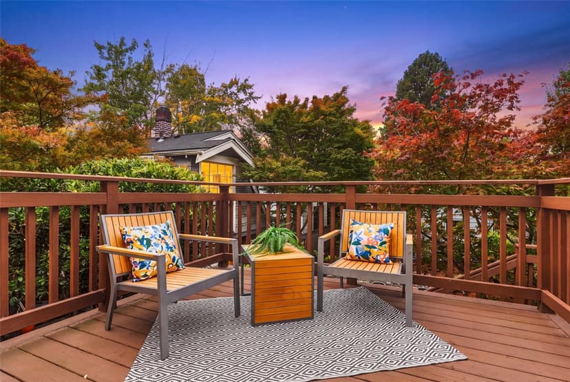 Property photo for 5531 28th Avenue NE, Seattle photo 31