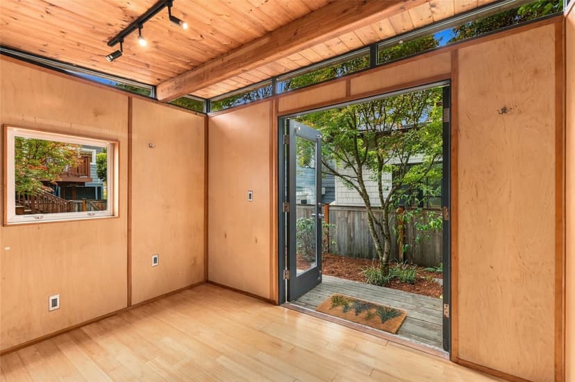 Property photo for 5531 28th Avenue NE, Seattle photo 35
