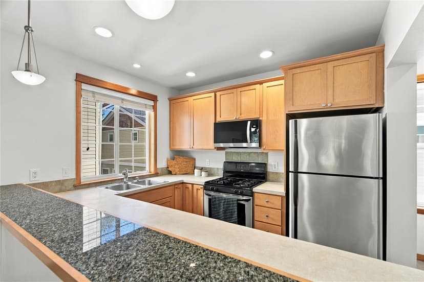 Property photo for 9216 Stone Ave N #B, Seattle photo 17