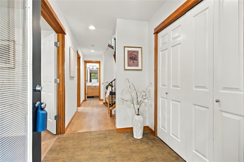 Property photo for 9216 Stone Ave N #B, Seattle photo 21