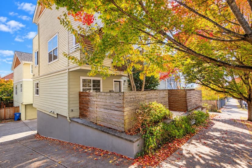 Property photo for 9216 Stone Ave N #B, Seattle photo 31