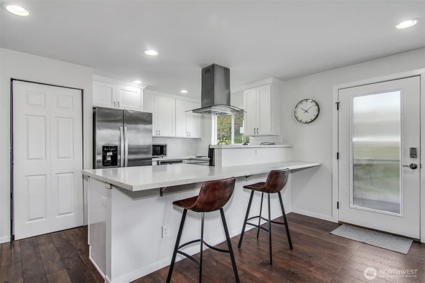 Property photo for 505 3rd Street, Kirkland photo 9