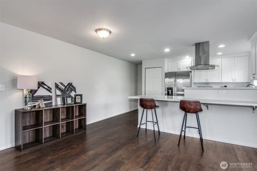 Property photo for 505 3rd Street, Kirkland photo 10